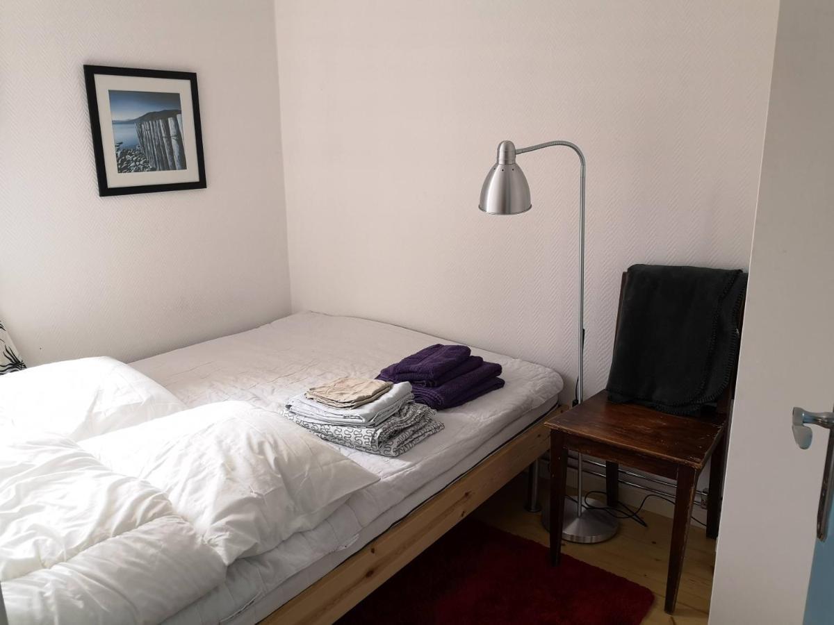 Mysig Stuga Med Oeppen Spis Och Uteplats Froseke Экстерьер фото